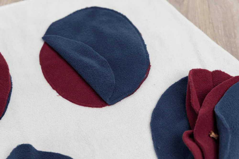 Dog Sniffing Activity Blanket - Image 3
