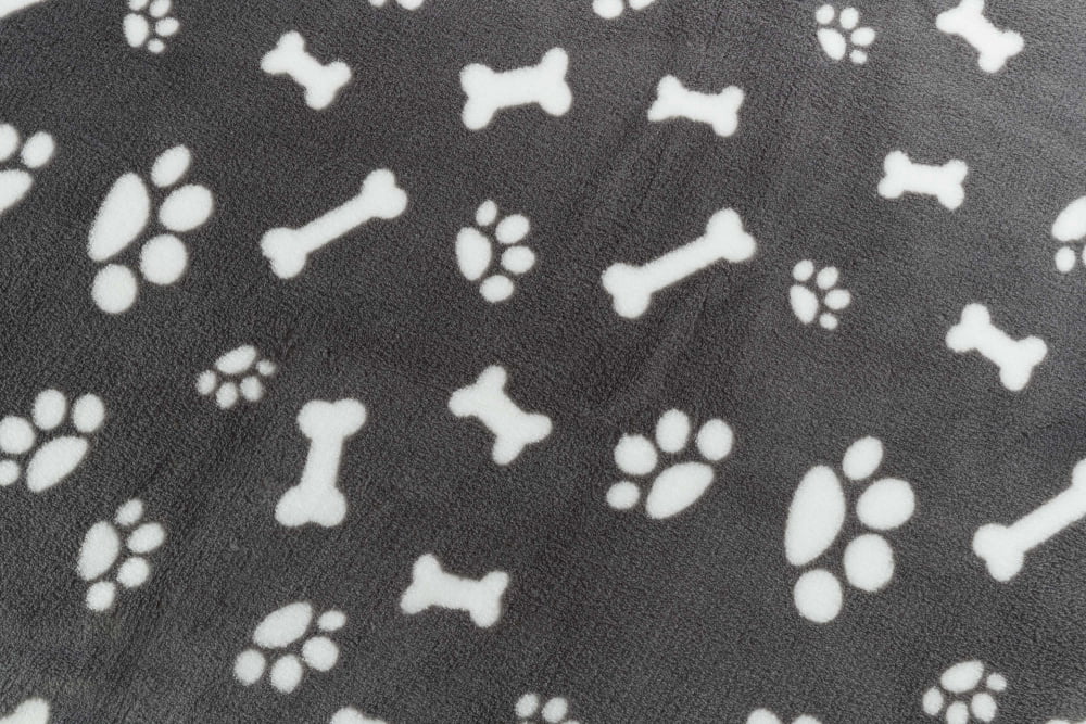 Kenny Plush Dog Blanket – Grey - Image 3