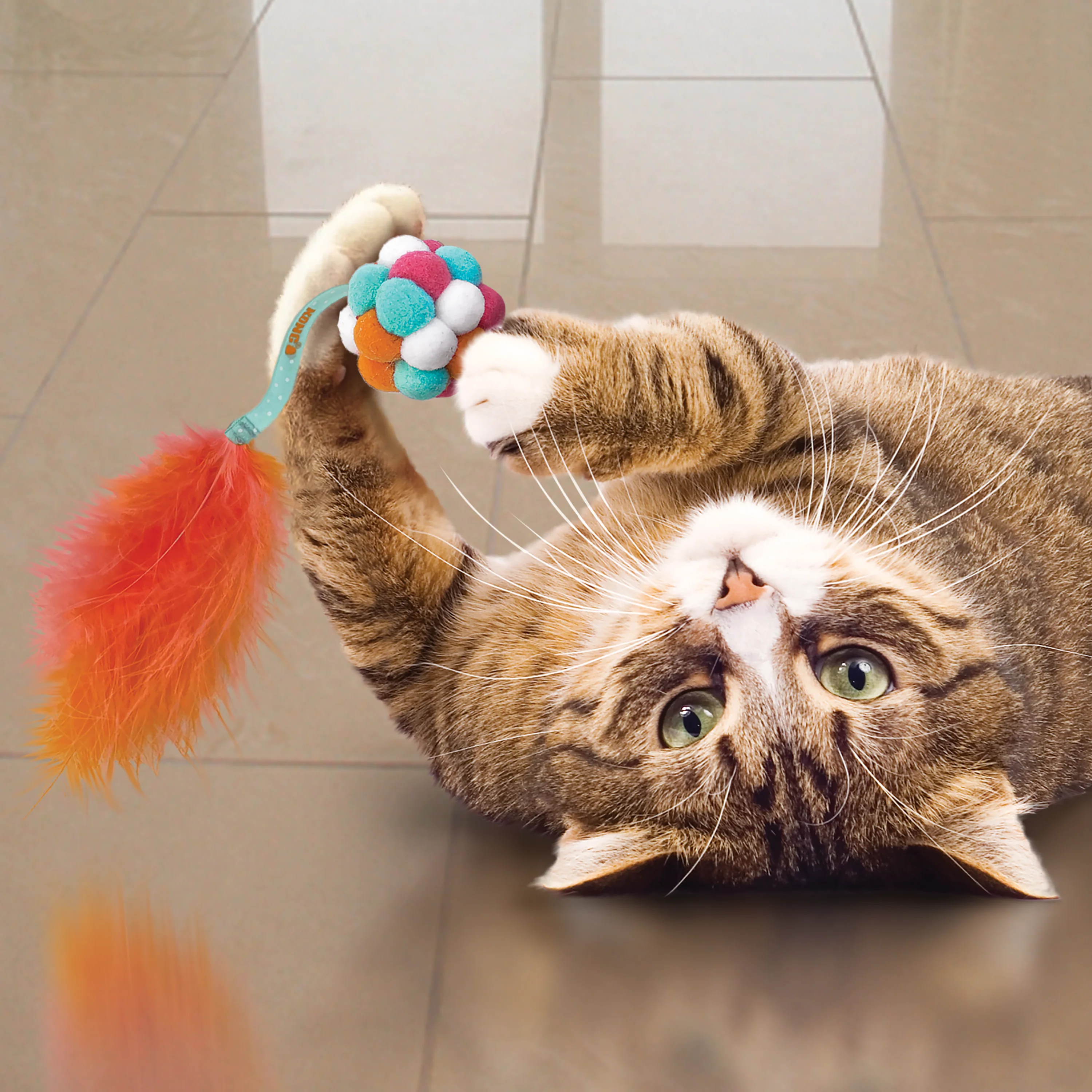 KONG  Cat Active Bubble Ball - Image 3