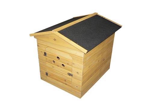 Wooden Dog Kennel With Door - Image 4